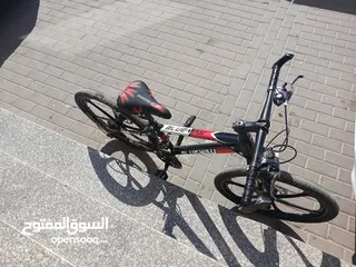  4 بسكليت امريكي جنط 24 نوعية BLUEWAY شفرات للبيع بحالة الوكالة قابل للتفاوض موجود ب ام نوارة