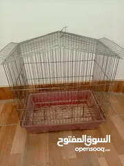  6 قفاص ثلاث معالف مع كوخ ونظاف