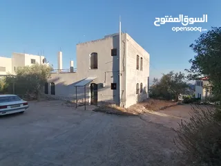  23 بيت ريفي للبيع في جرش - ثغرة عصفور