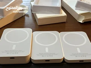 1 للبيع لقطة الشاحن الاسلكي للأيفون والأجهزة الأخرى المفعل بهابثلاث احجام لقطةوالثلاثي بشاحن واحد تبسي