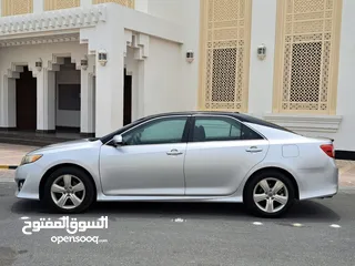  6 TOYOTA CAMRY