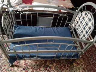  1 تخت اطفال حديد حتى عمر 6سنوات