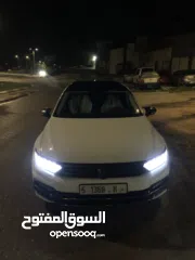  3 باسات 2015 بنزين ماطور 1800   180 حصان