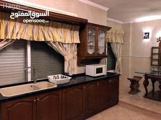  8 شقة مفروشة للإيجار 260م2 ( Property 14852 ) سنوي فقط