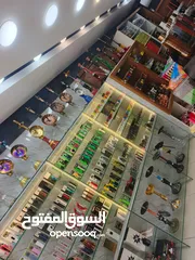  2 محل للبيع في المصايف – على الشارع الرئيسي المساحة: 60 متر مربع- المحل شغّال حالياً في بيع الدخان