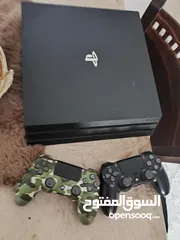  1 بلايستيشن4 برو مع آيتين اصليات