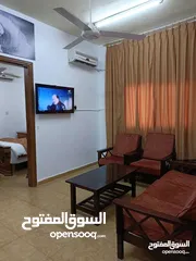  12 شقق مفروشه واستديوهات مفروشه للايجار اليومي والشهري العقبه العاشره