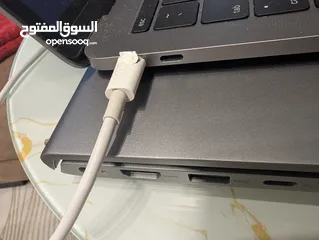  4 MacBook pro 2017 core i5 13inch