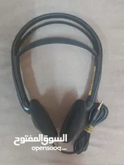  4 سماعات رأس Listen. أصلية بحالة ممتازة استخدام لجميع الأجهزة الصوتية