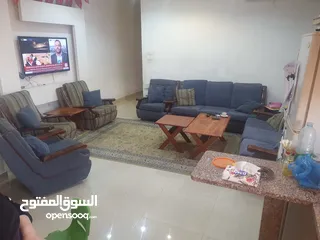  6 طقم جلوس مورس عشر مقاعد تنتين ثلاثية وأربعة مفردة خشب زان تقيل بحالة جيدة