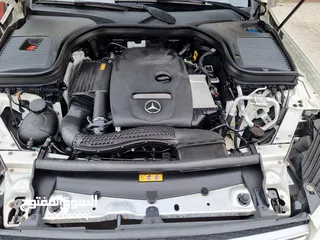  22 Mercedes Benz GLC 300 4MATIC  2018  Full Option