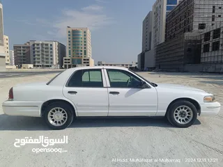  3 Crown Victoria 1999 Model