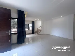  10 فيلا مفروشة للإيجار 500م2 ( Property 40268 ) سنوي فقط