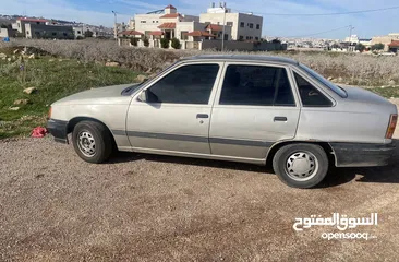  1 اوبل كاديت 1990