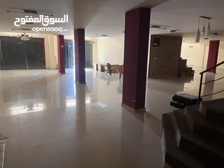  6 قطعة ارض تجاري مع محلات في منطقة مميزة جدا في البالوع للبيع من المالك مباشرة