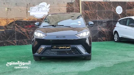  7 بي واي دي سيجول 2023 لون أسود جمرك جديد عداد قليل جدا