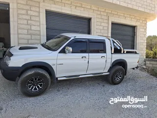  5 ميتسوبيشي l200 - 2004