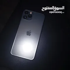  4 iPhone 11p جيجا 256 ***يوجد دائرة سوده بشاشة مش أمثره بالمرة