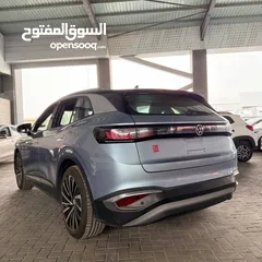  5 Volkswagen iD4 X  pure / pro