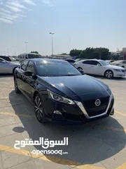  1 Nissan Altima SR 2019