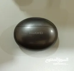  2 Huawei freebod 4i
