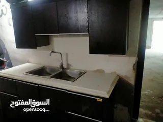 4 مطبخ صغير يصلح لروف من اجود انواع الخشب خشب لاتيه ثقيل مع قاعدة مع رخام 2 متر في 60