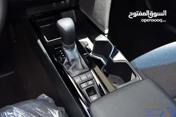  5 تويوتا كامري هايبرد رمادي 2025 Toyota Camry Hybrid HEV