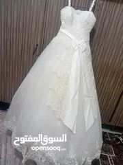  24 بدلات عرايس للبيع