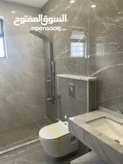  13 شقق فاخرة للبيع