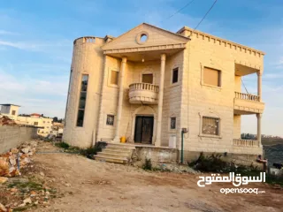  1 فيلا دبلكس مشطبة سوبر ديلوكس ( مالية وكالة نضيفة )