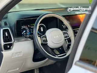  14 كايا سورينتو /2022 فل الفل  فتحة سقف بانوراما  4x4 ///240Hp بنزين + كهرباء  ( Haybrid) 1600cc