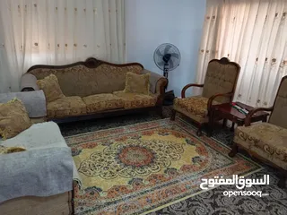  4 طقم كنب 7مقاعد مستعمل خشب زان حفر تفصيل وليس تجاري بحاله جيده