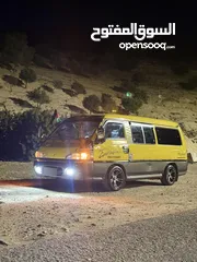  1 H100    2002 للبيع