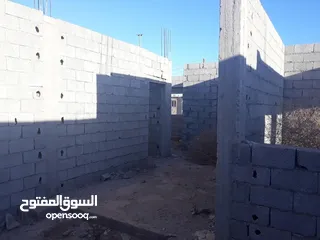  6 منزل للبيع في سيدي خليفه