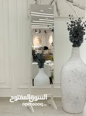  2 خزانات مجوهرات مع مرايا