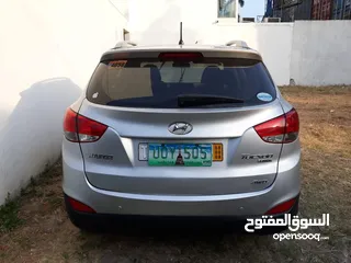  2 جيب توسان 2013 متور 2000 ديزل اوتوماتيك