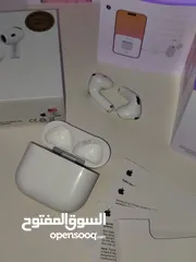  9 سماعة بتنسيك همومك اكتشف قوة الأداء مع سماعات AirPods 4.. الجيل الرابع والاحدث من سماعات ايربودز