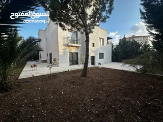 2 فيلا مستقلة للبيع في جرين لاند ناعور حديقة كبيرة