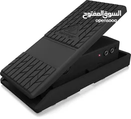  1 behringer volume pedal fcv100