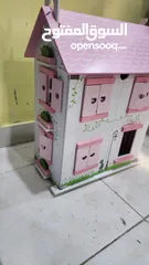  3 DOLL HOUSE