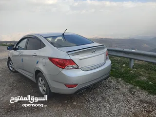  10 هيونداي اكسنت للبيع 4 غيار ديزل