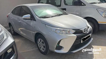  2 Toyota Yaris 2021 Silver