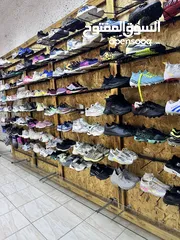  4 محل احذية للبيع المحل كامل او ما داخل المحل