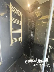  5 بالاقساط شقة ثالث مع روف في اجمل مناطق مرج الحمام خلف مدارس الخمائل