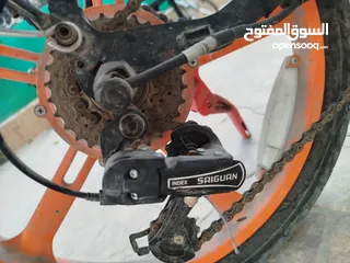  3 بسكليت كهرباء للبيع  كل اشي جديد  بس في مشكله في البطاريه البسكليت بصلاه عنبي ولى برغي ناقصه