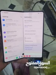  2 جوال جلاكسي فولد4. 5G عرطه ب150دولار للبيع