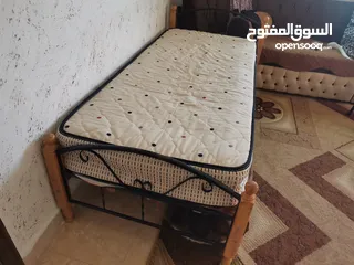  2 تخت حديد وفرشة ضغط عالي