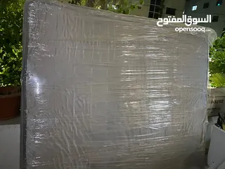  1 فرشة سرير مترين ب مترين للبيع