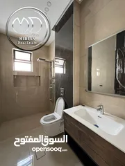  21 شقق ارضية و طوابق مكررة و أخير مع روف للبيع الرابية مساحات 200م مع تراسات و حدائق جديدة لم تسكن بأسع