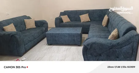 2 طقم كورنر 9مقاعد مستعمل مع طاوله وسط